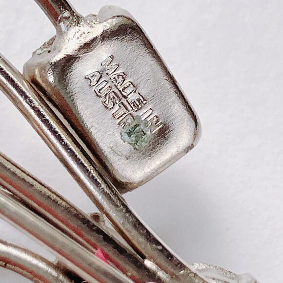 Delicate VTG Mid Century Austrian Brooch, Clear Rhinestones Floral 1950s Jewelry - Picture 8 of 10